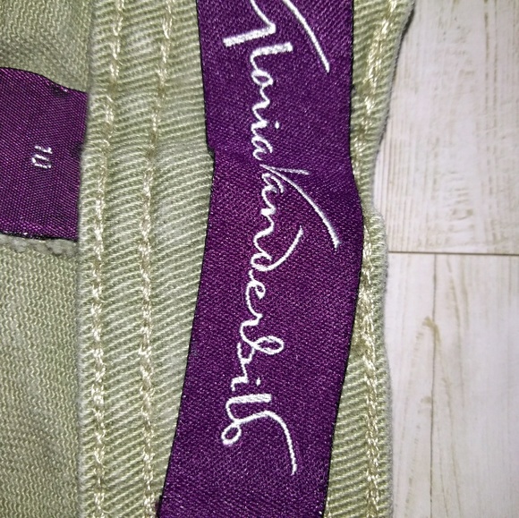 Gloria Vanderbilt Jeans - Picture 2 of 5